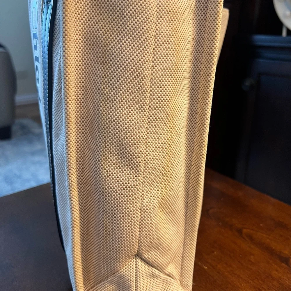 Authentic CHLOÉ Beige and Navy/black Leather Trim Canvas Tote Bag - Picture 14 of 17